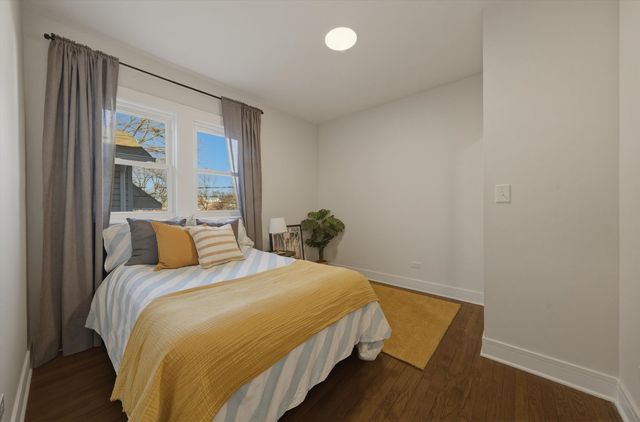 1929 S 3rd Avenue, Maywood, IL 60153