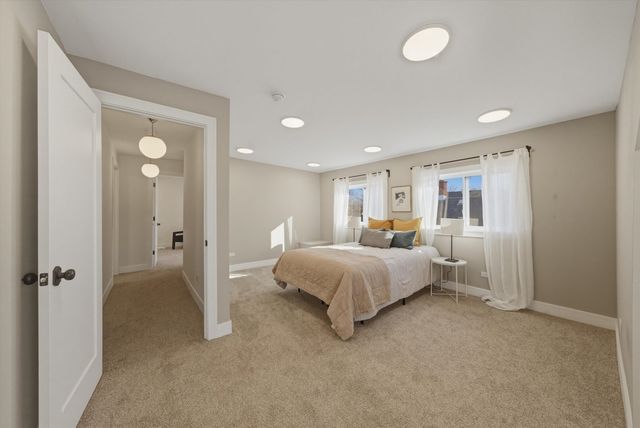 1929 S 3rd Avenue, Maywood, IL 60153