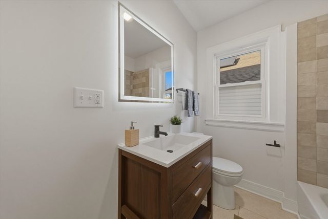 1929 S 3rd Avenue, Maywood, IL 60153