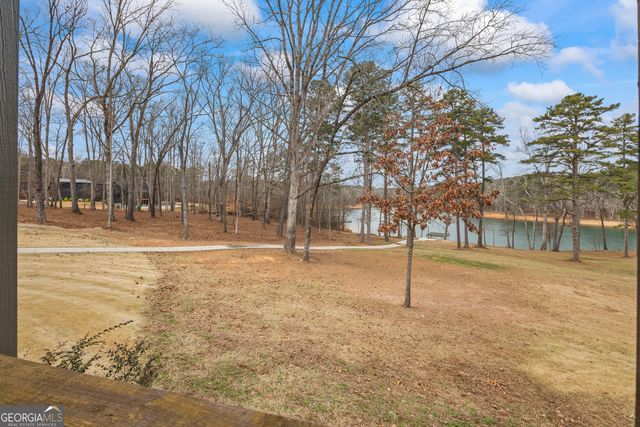 300 Black Point Drive, Hartwell, GA 30643