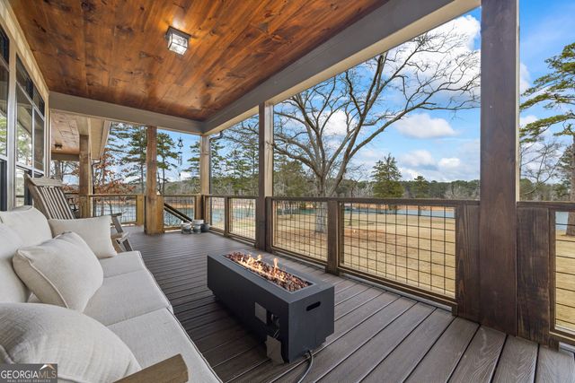 300 Black Point Drive, Hartwell, GA 30643