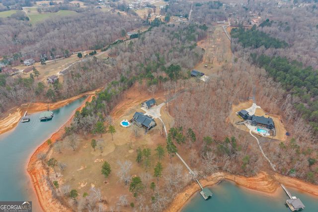300 Black Point Drive, Hartwell, GA 30643