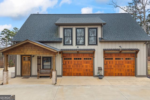 300 Black Point Drive, Hartwell, GA 30643