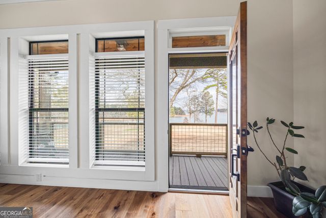 300 Black Point Drive, Hartwell, GA 30643