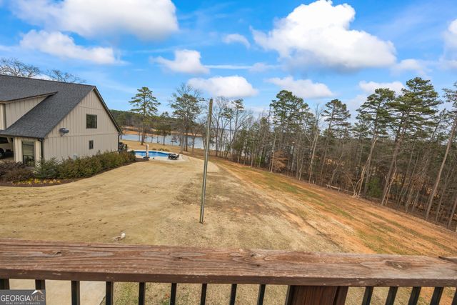 300 Black Point Drive, Hartwell, GA 30643
