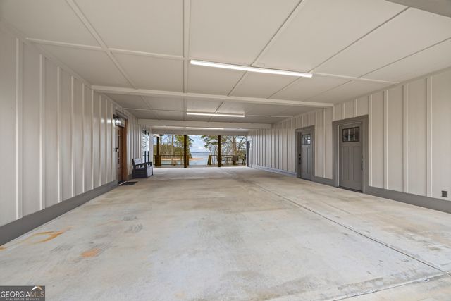 300 Black Point Drive, Hartwell, GA 30643