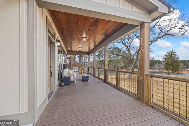 300 Black Point Drive, Hartwell, GA 30643