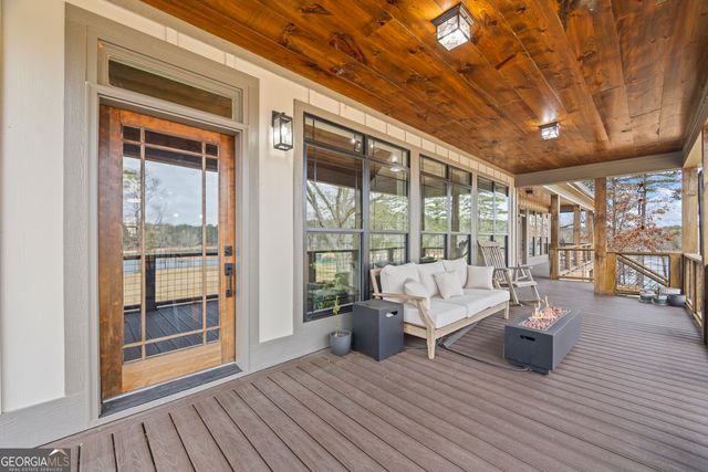 300 Black Point Drive, Hartwell, GA 30643