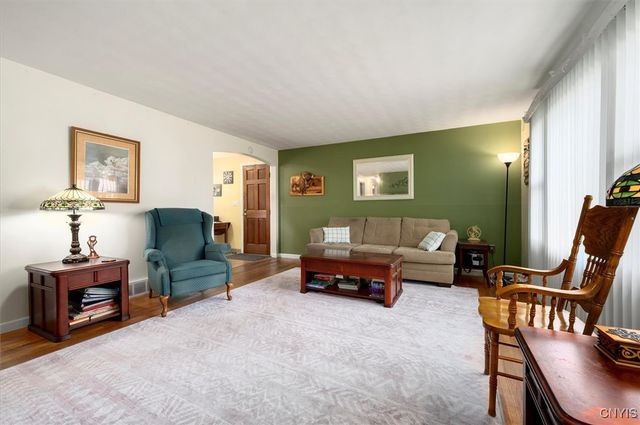 209 Lawdon Street, Clay, NY 13212