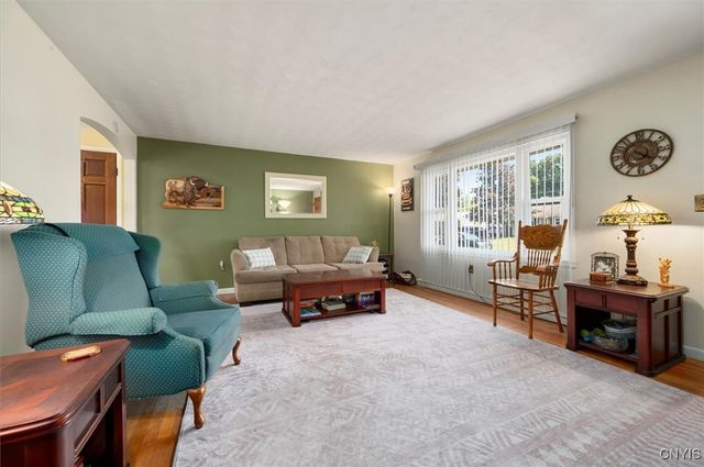 209 Lawdon Street, Clay, NY 13212