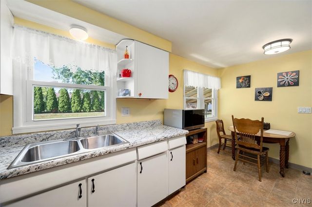 209 Lawdon Street, Clay, NY 13212