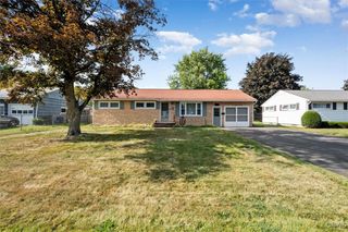 209 Lawdon Street, Clay, NY 13212