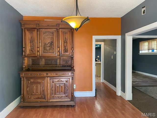 4972 Thekla Avenue, St Louis, MO 63115