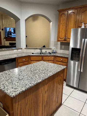 2000 Peck Street, Glenn Heights, TX 75154