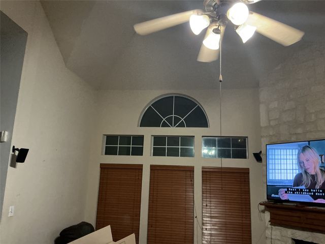 2000 Peck Street, Glenn Heights, TX 75154