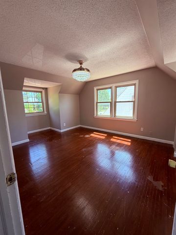 1437 N Jeanette, Wichita, KS 67203