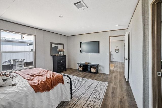 105 Beaver Creek Drive, Azle, TX 76020