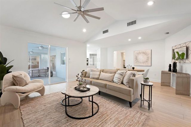 393 FLAMINGO DRIVE, Venice, FL 34285