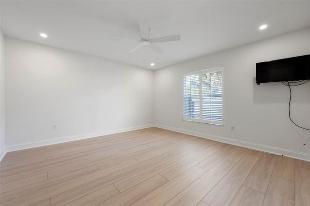 393 FLAMINGO DRIVE, Venice, FL 34285