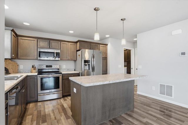 1406 Thoreau Drive, Sun Prairie, WI 53590