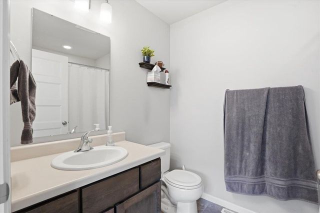 1406 Thoreau Drive, Sun Prairie, WI 53590