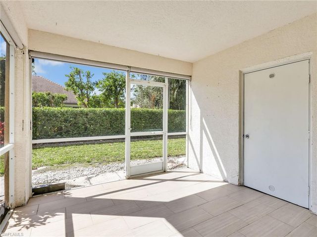 7749 Jewel LN 101, Naples, FL 34109