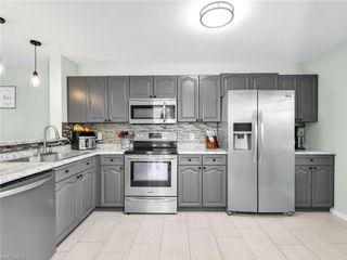 7749 Jewel LN 101, Naples, FL 34109