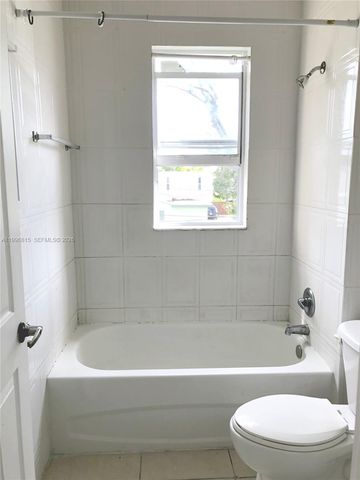 12124 NE 5th Ave 7, North Miami, FL 33161