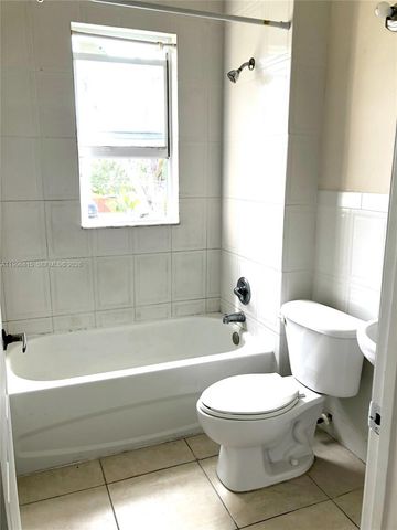 12124 NE 5th Ave 7, North Miami, FL 33161