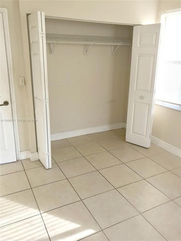 12124 NE 5th Ave 7, North Miami, FL 33161