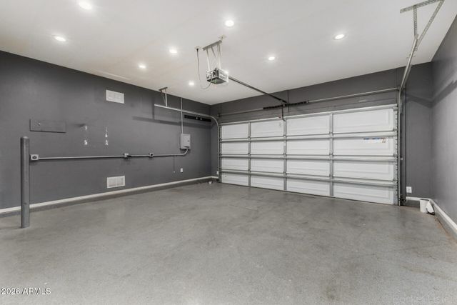 10847 W SWAYBACK Pass, Peoria, AZ 85383