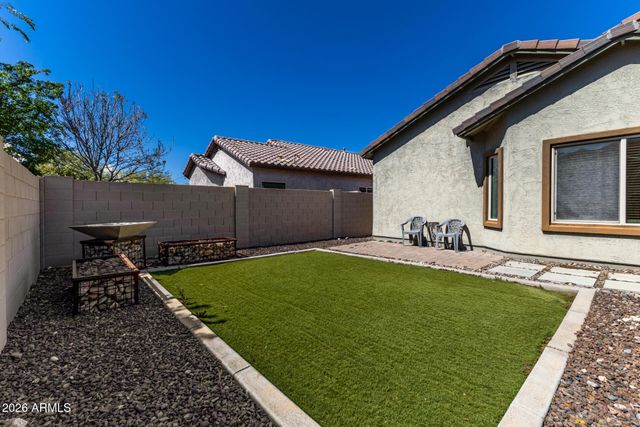 10847 W SWAYBACK Pass, Peoria, AZ 85383