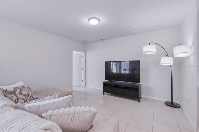 3535 WEAVER WAY, Davenport, FL 33837