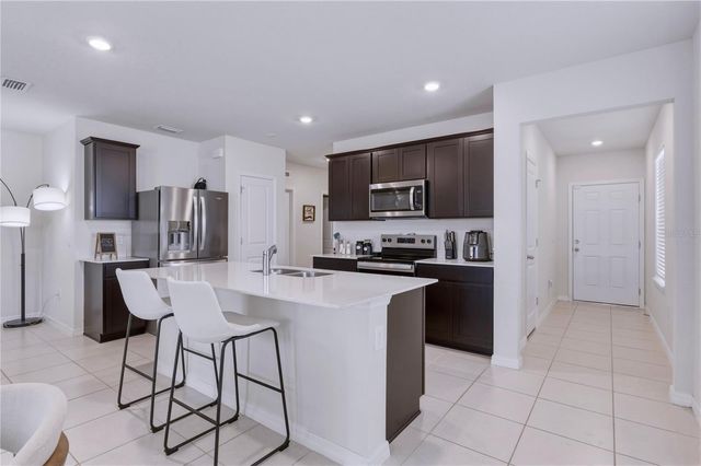 3535 WEAVER WAY, Davenport, FL 33837