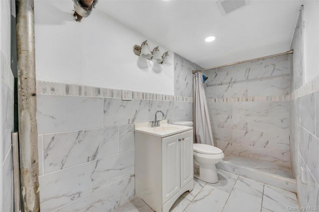 178 Warwick Road, Elmont, NY 11003