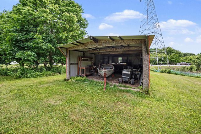 7123 Dixie Highway, Bridgeport Twp, MI 48722