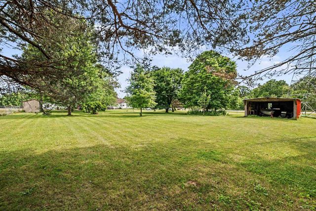 7123 Dixie Highway, Bridgeport Twp, MI 48722