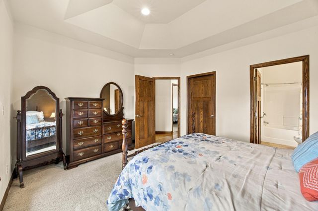 1840 35th Street Circle S, Moorhead, MN 56560