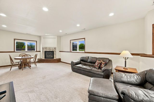 1840 35th Street Circle S, Moorhead, MN 56560