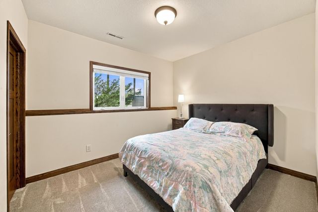 1840 35th Street Circle S, Moorhead, MN 56560
