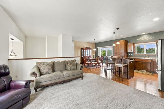 1840 35th Street Circle S, Moorhead, MN 56560