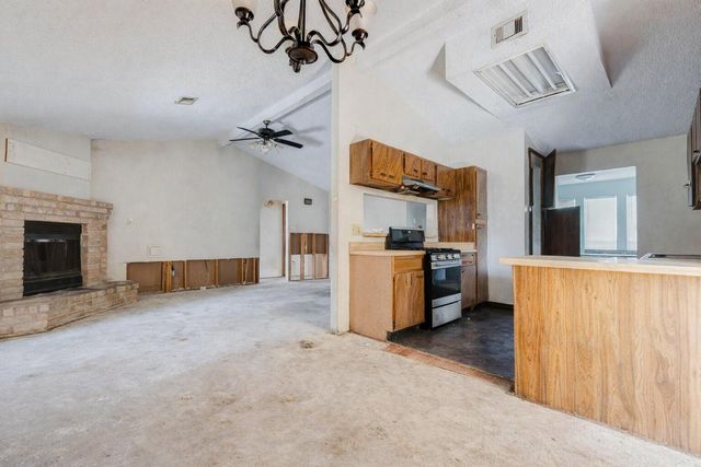 12554 Versailles Drive, Houston, TX 77015