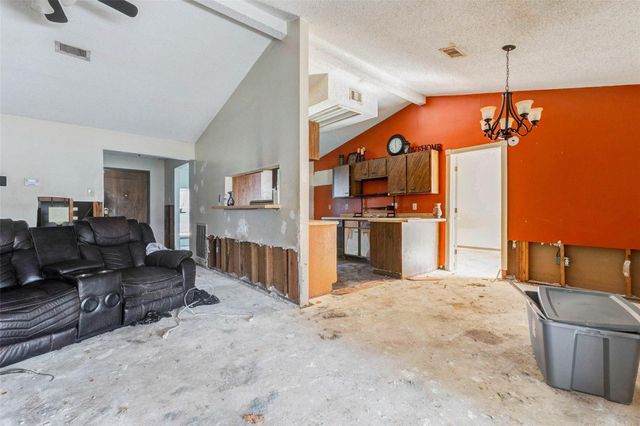 12554 Versailles Drive, Houston, TX 77015