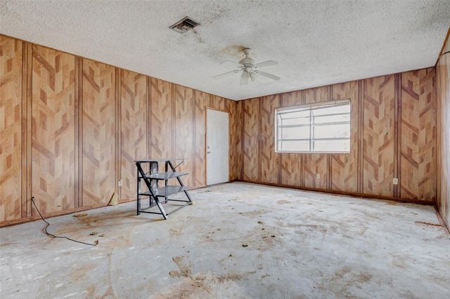 12554 Versailles Drive, Houston, TX 77015