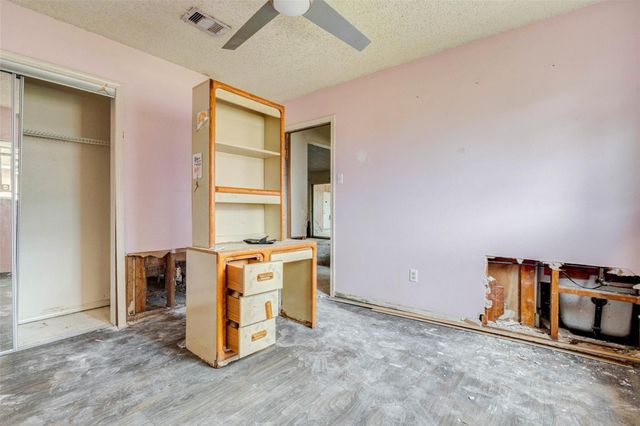 12554 Versailles Drive, Houston, TX 77015