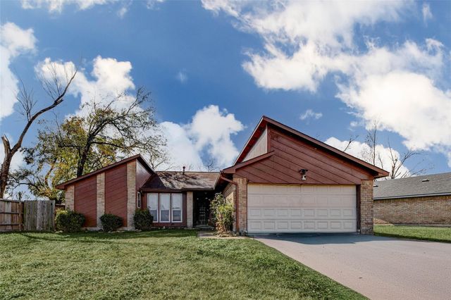 12554 Versailles Drive, Houston, TX 77015