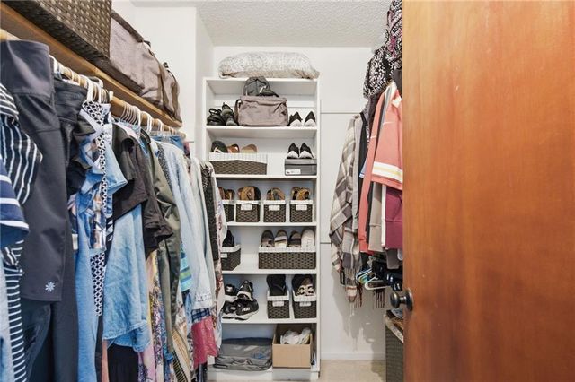 15015 Broadmoor Street, Overland Park, KS 66223