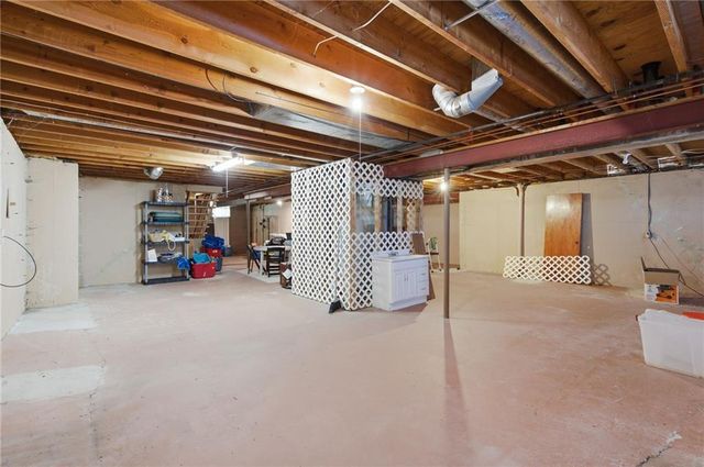 15015 Broadmoor Street, Overland Park, KS 66223