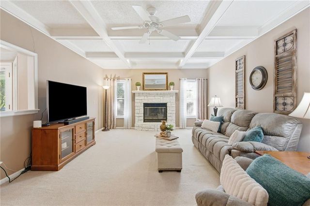 15015 Broadmoor Street, Overland Park, KS 66223