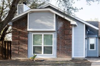 404 Dollins Street, Cedar Hill, TX 75104